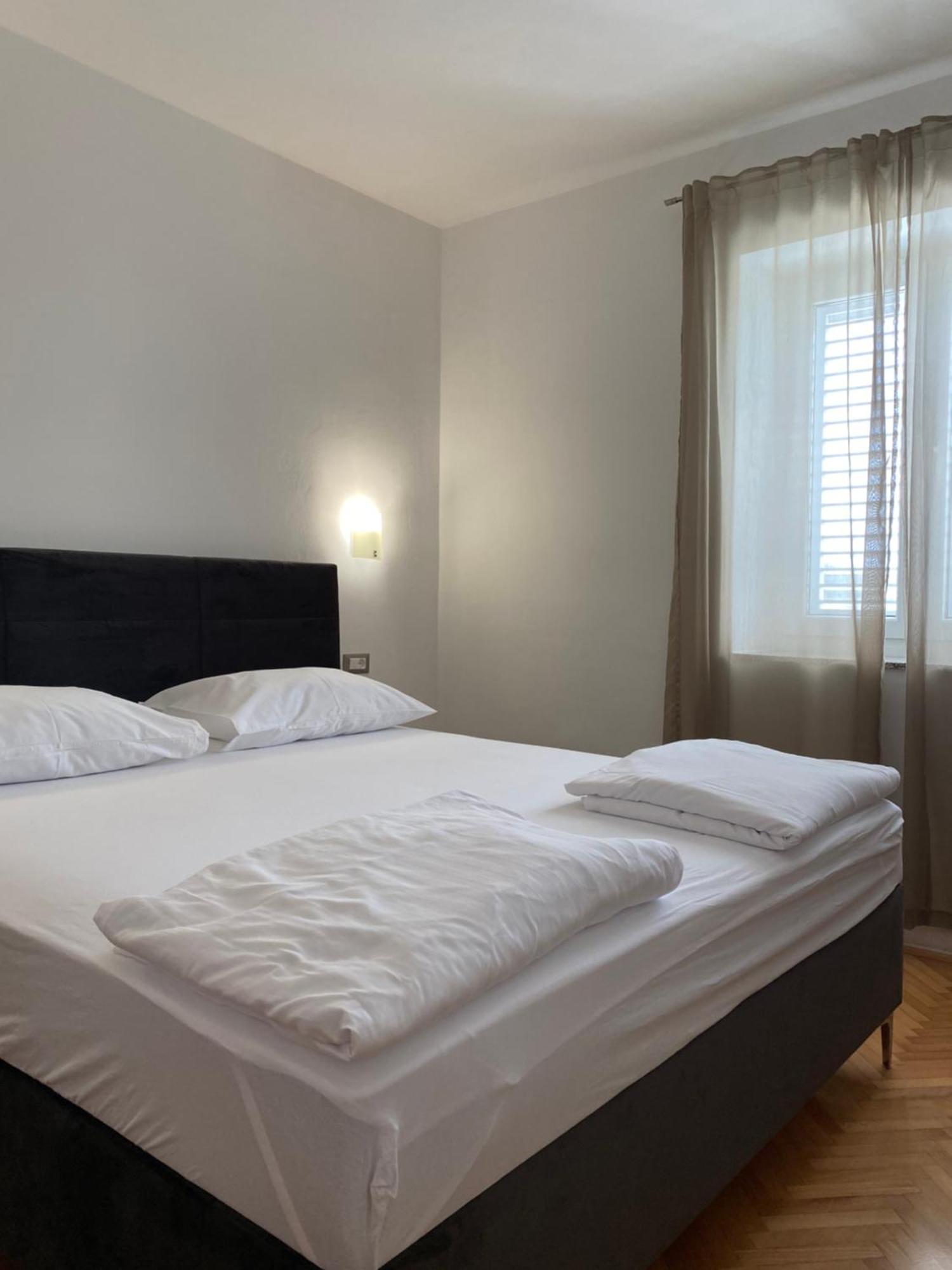Apartment Svemir Primošten Kültér fotó
