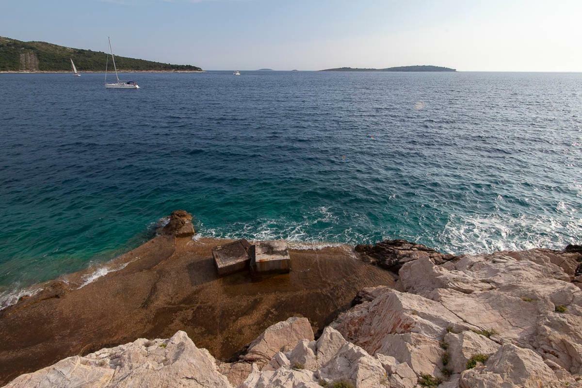Apartment Svemir Primošten Kültér fotó